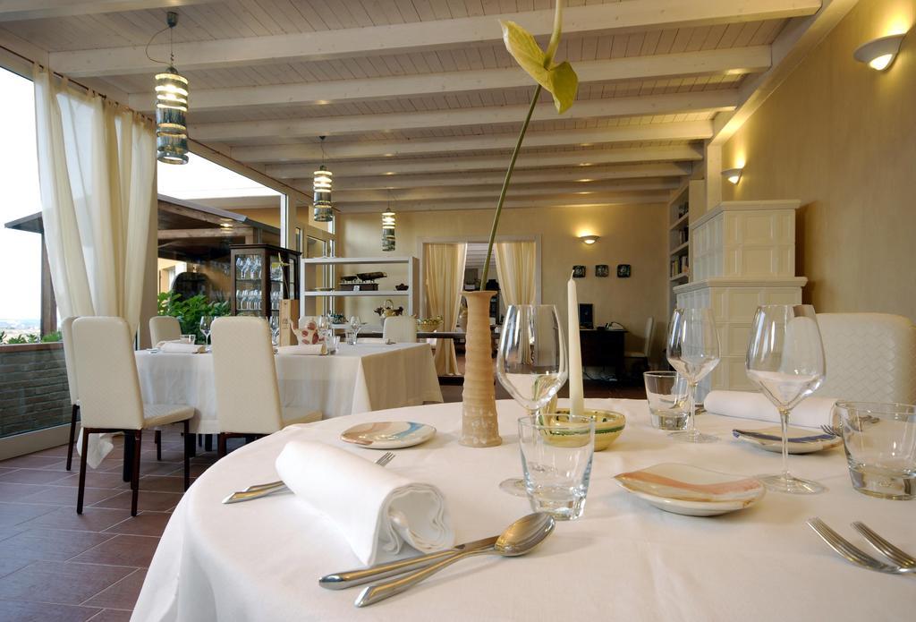 Locanda Belvedere Saludecio Ngoại thất bức ảnh
